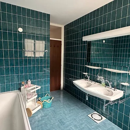 Azalee View Apartment *