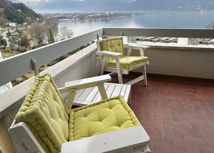 Azalee View Apartment Minusio